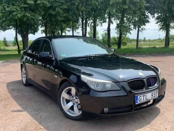 Авто BMW 5 Series 2003 № 7827036
