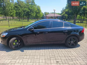 Авто Volvo S60 2013 № 7827097