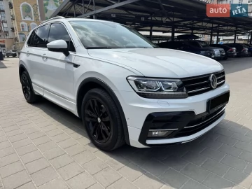 Авто Volkswagen Tiguan 2017 № 7827143