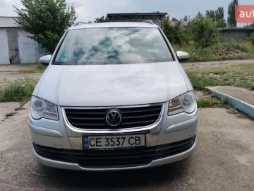 Авто Volkswagen Touran 2010 № 7827700