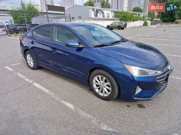 Авто Hyundai Elantra 2018 № 7828006