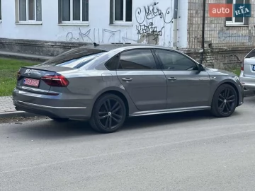 Авто Volkswagen Passat 2017 № 7828016