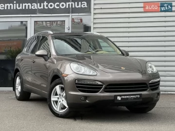 Авто Porsche Cayenne 2012 № 7828025