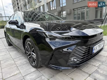 Авто Toyota Camry 2025 № 7828075