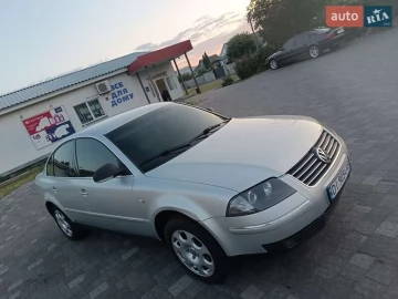 Авто Volkswagen Passat 2004 № 7828137