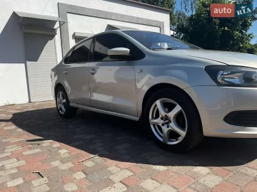 Авто Volkswagen Polo 2012 № 7828149