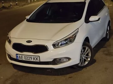 Авто KIA Ceed 2013 № 7828203