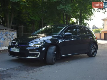 Авто Volkswagen E-Golf 2018 № 7828242