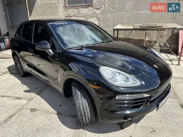 Авто Porsche Cayenne 2010 № 7828289