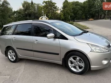 Авто Mitsubishi Grandis 2010 № 7828432