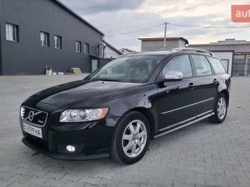 Авто Volvo V50 2012 № 7828435