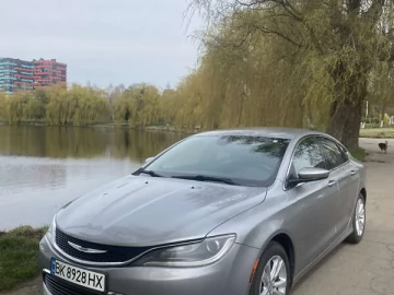 Авто Chrysler 200 2016 № 7828468