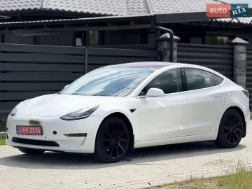 Авто Tesla Model 3 2018 № 7828483
