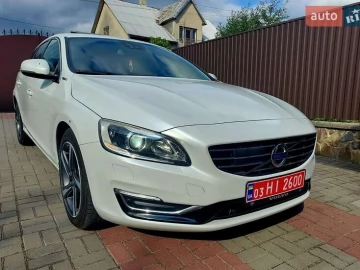 Авто Volvo V60 2014 № 7828773
