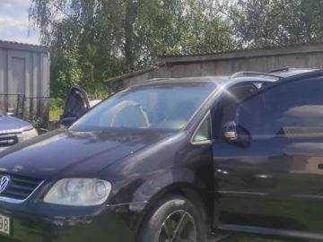 Авто Volkswagen Touran 2004 № 7828908