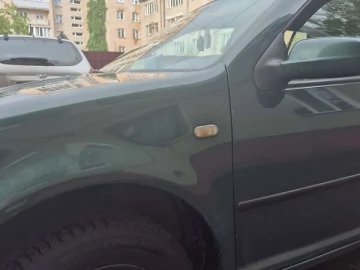 Авто Volkswagen Golf 1999 № 7828919