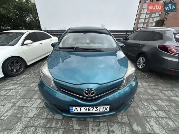Авто Toyota Yaris 2012 № 7829012