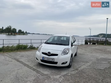 Авто Toyota Yaris 2010 № 7829034