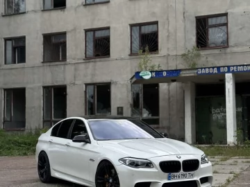 Авто BMW 5 Series 2013 № 7829129
