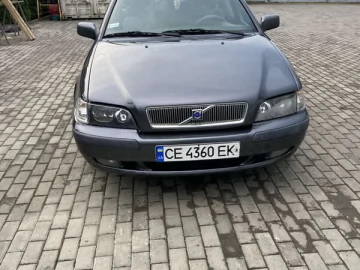 Авто Volvo V40 2001 № 7829178