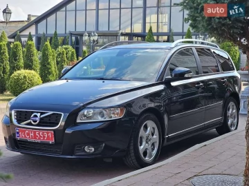 Авто Volvo V50 2011 № 7829306