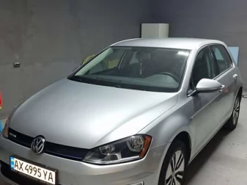 Авто Volkswagen E-Golf 2016 № 7829320