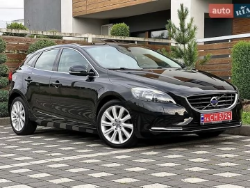 Авто Volvo V40 2014 № 7829338