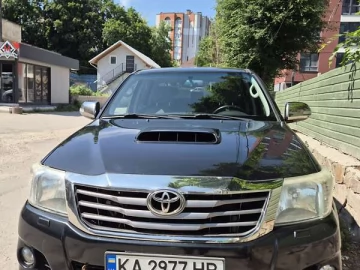 Авто Toyota Hilux 2013 № 7829403