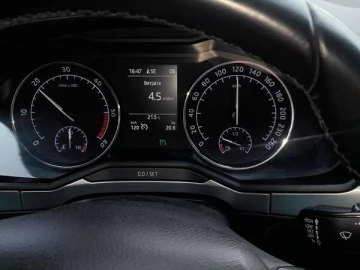 Авто Skoda Superb 2016 № 7829404