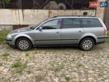 Авто Volkswagen Passat 2004 № 7829455