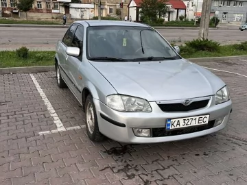 Авто Mazda 323 2000 № 7829703