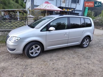 Авто Volkswagen Touran 2006 № 7829730