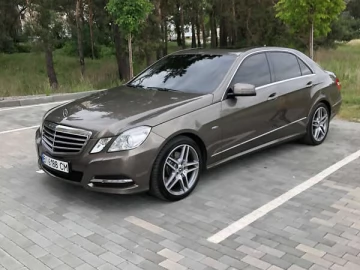 Авто Mercedes E-Class 2011 № 7829783