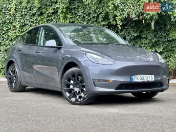 Авто Tesla Model Y 2023 № 7829795