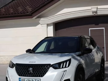 Авто Peugeot 2008 2022 № 7829905