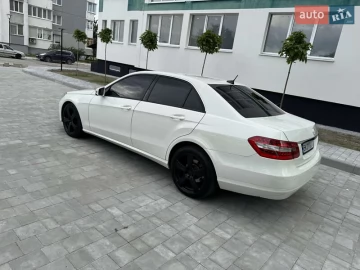 Авто Mercedes E-Class 2011 № 7829978