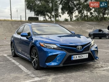 Авто Toyota Camry 2018 № 7830007