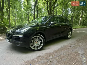Авто Porsche Cayenne 2017 № 7830165