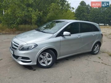 Авто Mercedes B-Class 2015 № 7830261