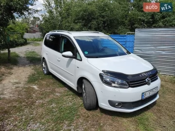 Авто Volkswagen Touran 2015 № 7830268