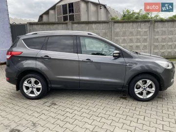 Авто Ford Kuga 2015 № 7830281