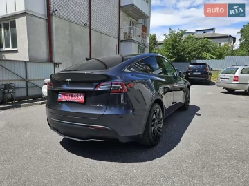 Авто Tesla Model Y 2024 № 7830322