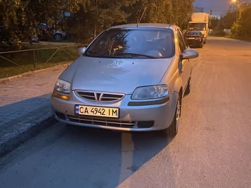 Авто Chevrolet Aveo 2005 № 7830338