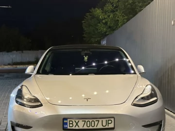 Авто Tesla Model 3 2018 № 7830480