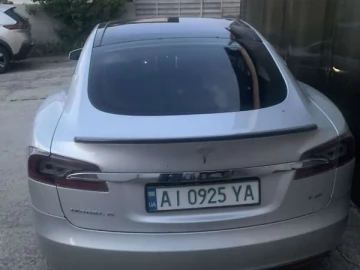 Авто Tesla Model S 2013 № 7830649