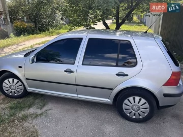 Авто Volkswagen Golf 2001 № 7830725