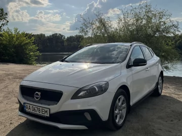 Авто Volvo V40 2013 № 7830794
