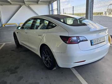 Авто Tesla Model 3 2019 № 7830827