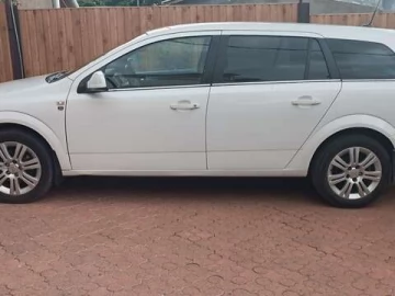 Авто Opel Astra 2010 № 7830912