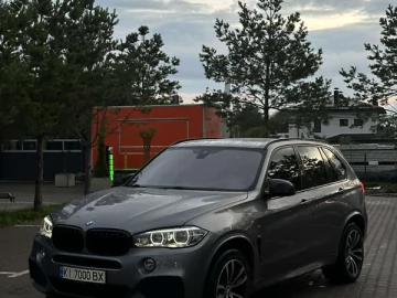 Авто BMW X5 2017 № 7831051